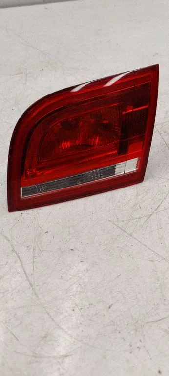 Tailgate rear/tail lights 8P4945094D
