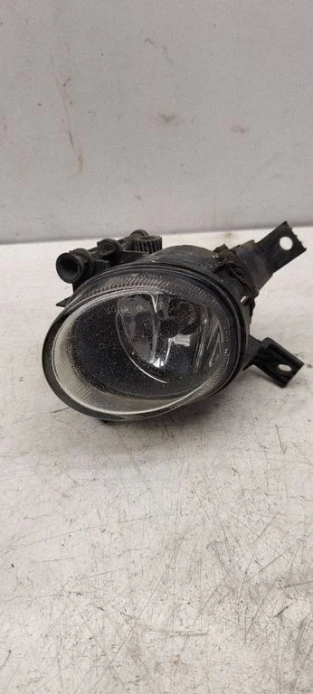Front fog light 8E0941700C