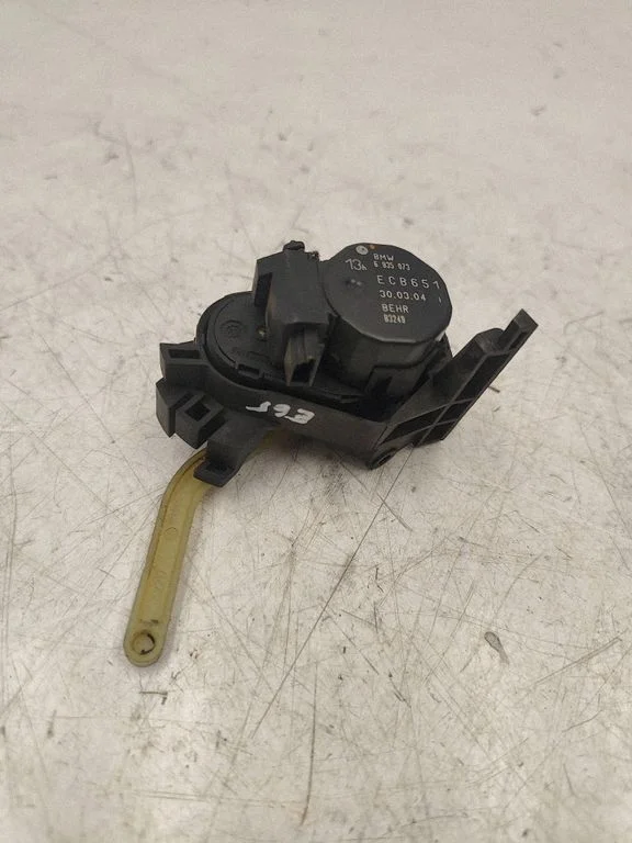 Air flap motor/actuator 6935073