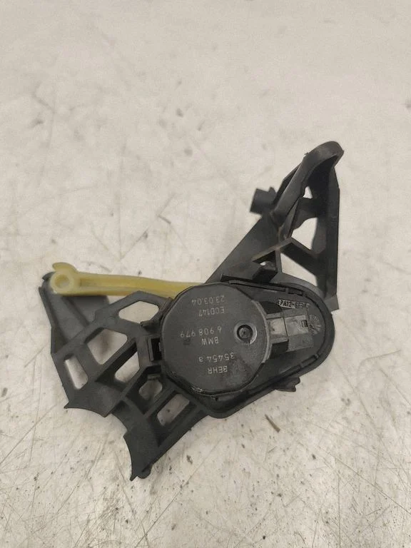 Air flap motor/actuator 6908979