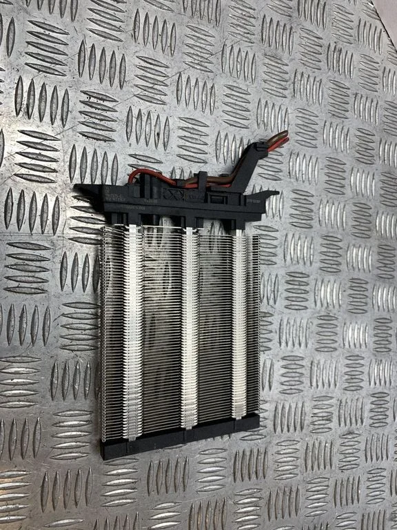 Elektriline salongi küttekeha radiaator 1K0963235F