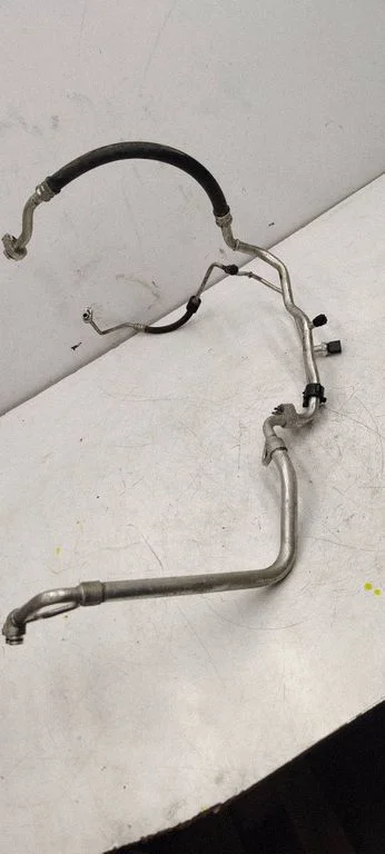 Air conditioning (A/C) pipe/hose 5Q0820741B