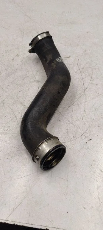 Intercooler hose/pipe 8E0145737