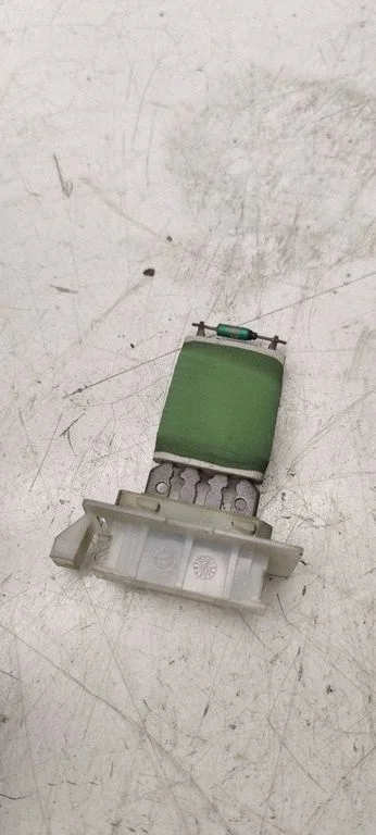 Heater blower motor/fan resistor