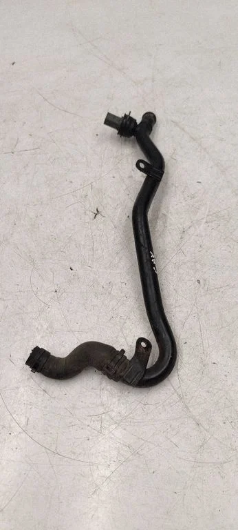 Engine coolant pipe/hose 5N0121065