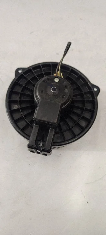 Heater fan/blower – Subaru Legacy (2004-2006)