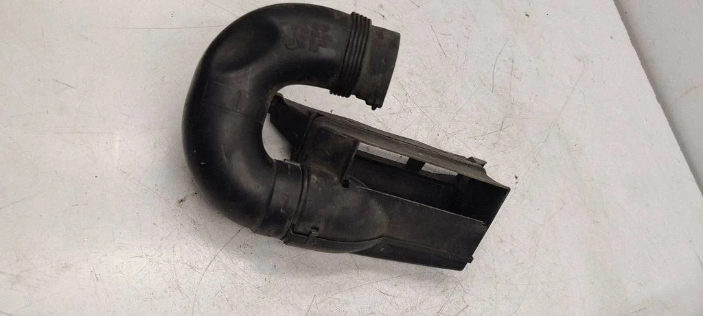 Air intake duct part 1K0129618AI