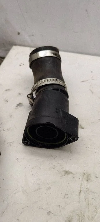 Turbo air intake inlet pipe/hose – Volkswagen Golf Plus (2005-2013)