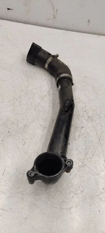 Intercooler hose/pipe 04L145770H
