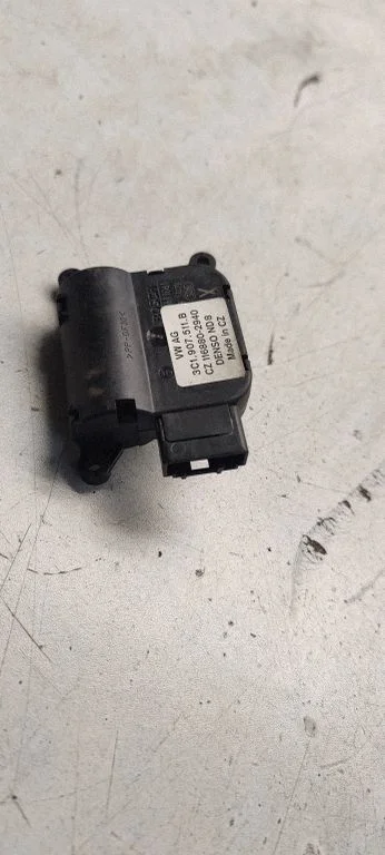 Intake manifold valve actuator/motor 3C1907511B