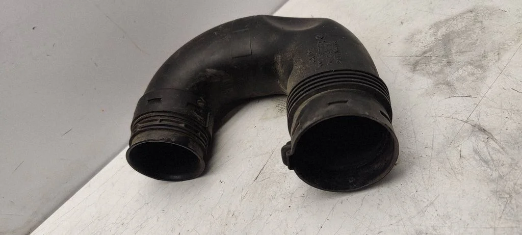 Air intake hose/pipe 1K0129618AT