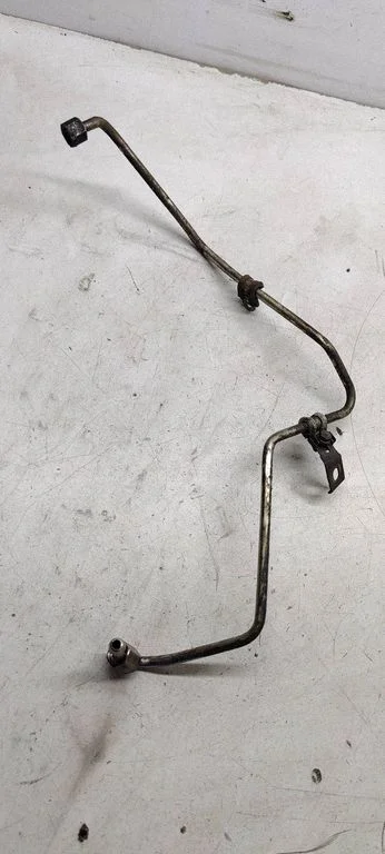 Fuel line pipe – Volkswagen Passat B5.5 (2001-2005)