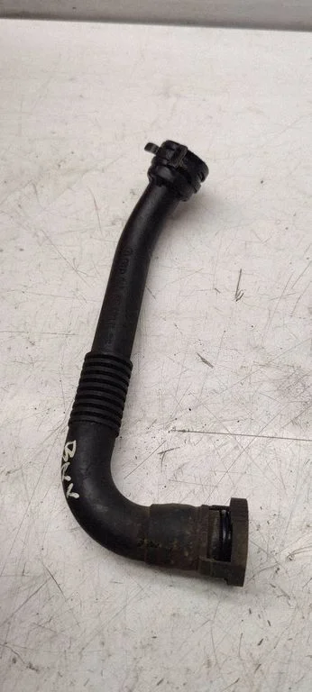 Breather hose/pipe – Skoda Roomster (5J) (2006-2015)