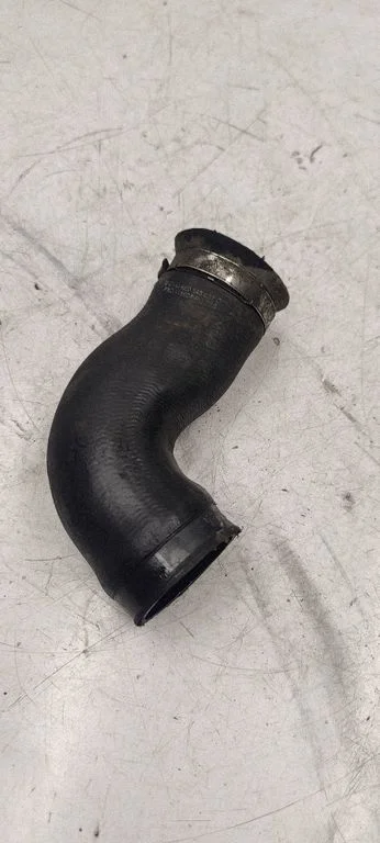 Intercooler hose/pipe 8E0145837G