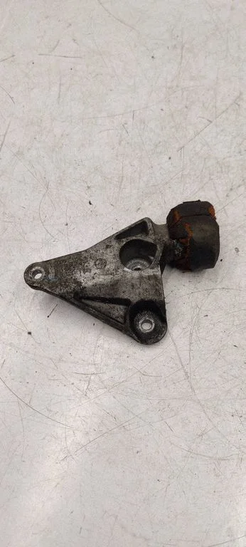 Engine mounting bracket 8E0199343N