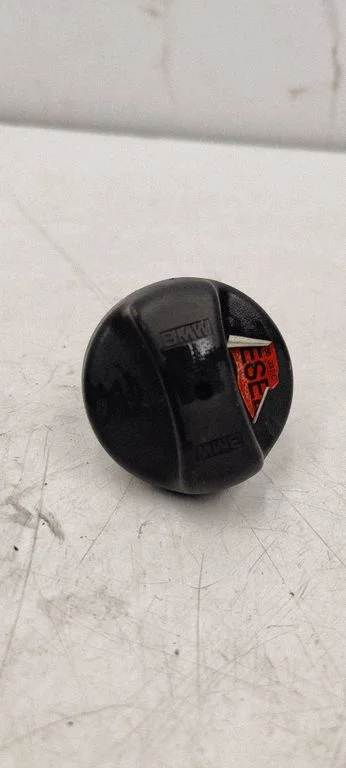 Fuel tank filler cap 7786331