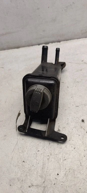 Power steering fluid tank/reservoir 8E0422373B
