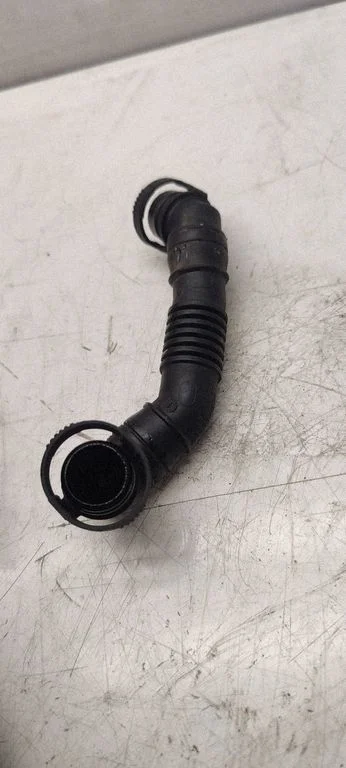 Breather hose/pipe – Skoda Octavia Mk2 (1Z) (2004-2013)