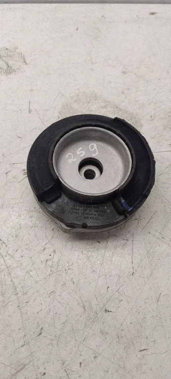 Front upper strut mount – BMW 5 Series G30 G31 G38 (2016-)
