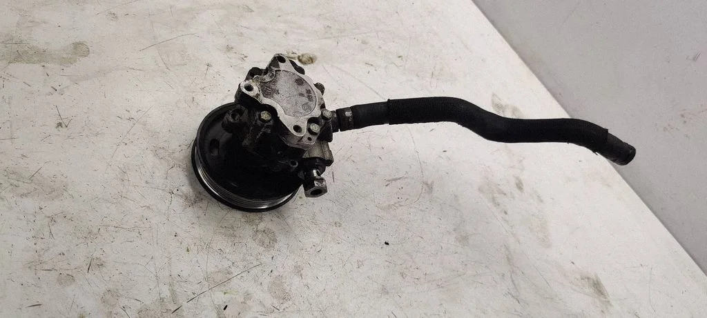 Power steering pump 8E0145155N