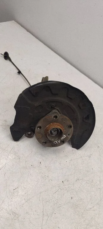 Front wheel hub spindle knuckle – front right