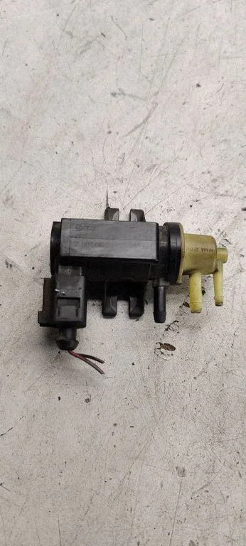 Vacuum valve 1k0906627a