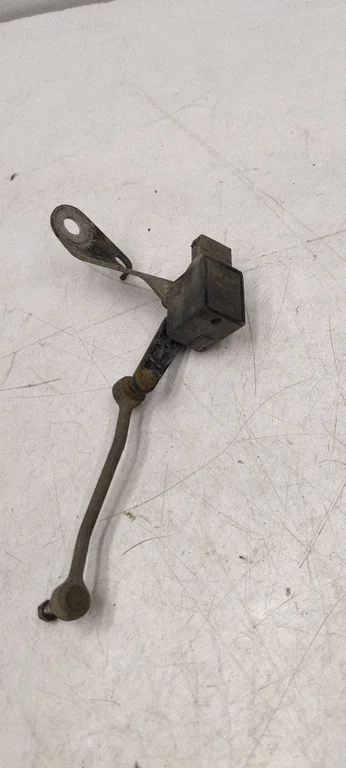 Headlight/headlamp level sensor 1093697