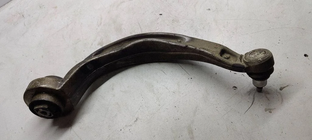 Front control arm 8k0407696c