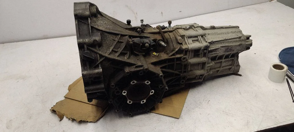 Manual 6 speed gearbox