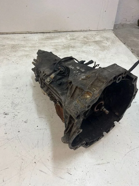 Manual 5 speed gearbox