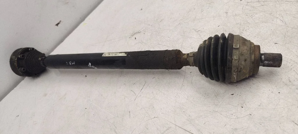 Front driveshaft 5G0407272B
