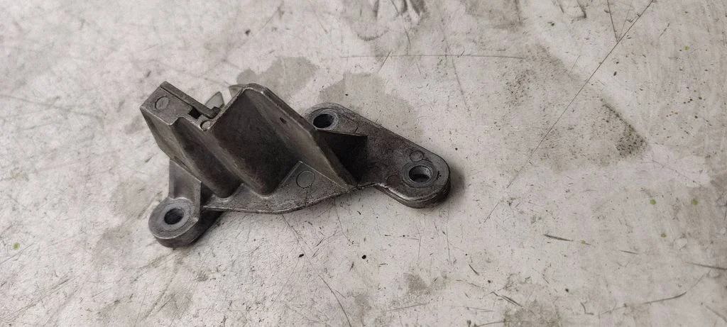 Mechanizm zmiany biegów (kulisa) 4B0713281D