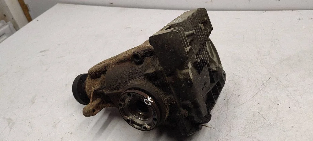 Rear differential 7502965