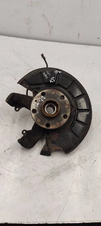 Front wheel hub spindle knuckle – front left