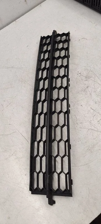Front bumper lower grill 5E0853677