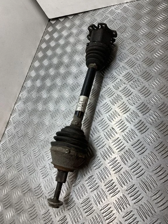 Rear driveshaft 4F0501203B