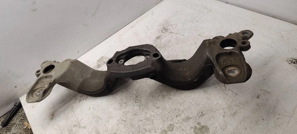Gearbox mounting bracket 8E0399263AG