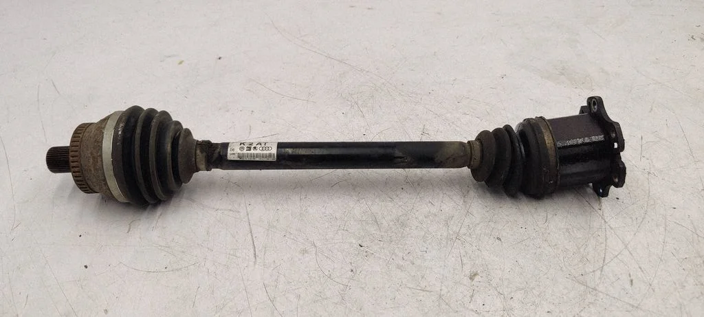 Front driveshaft 8E0407272AT
