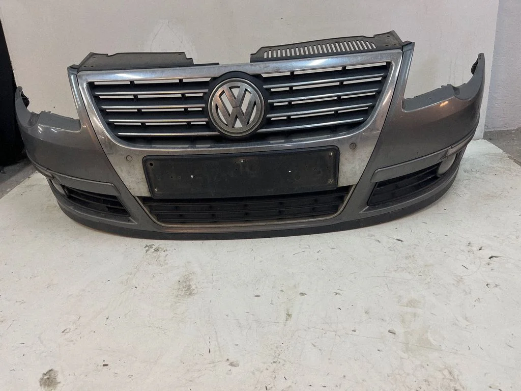 Front bumper 3C0807221A