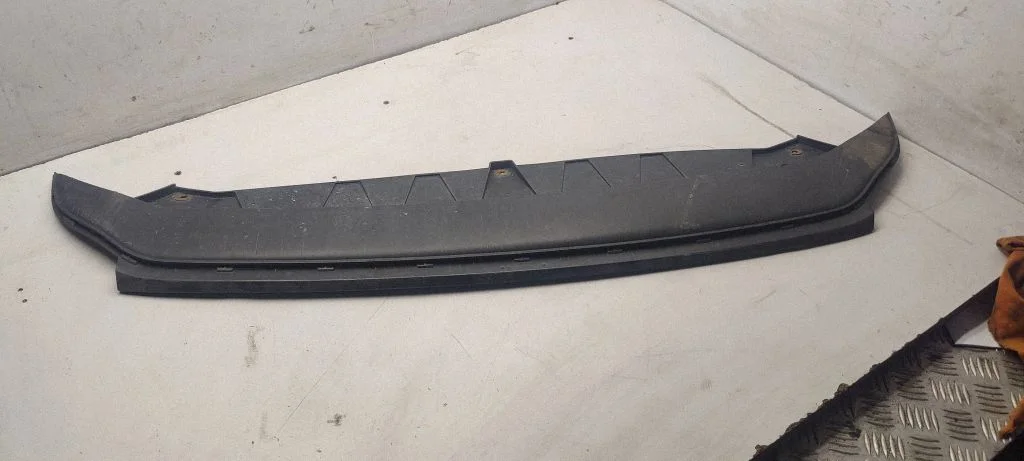 Front bumper lip – Volkswagen Passat CC (2008-2016)