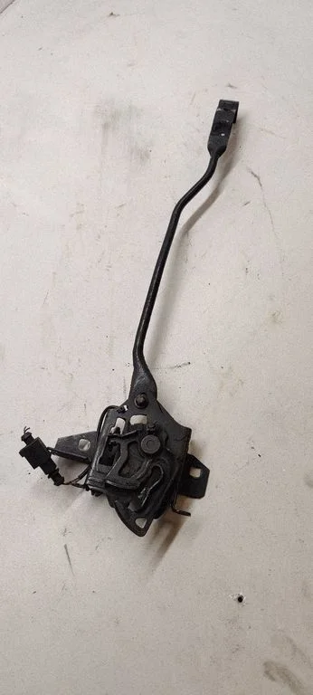 Engine bonnet/hood lock/catch 3B0806489F