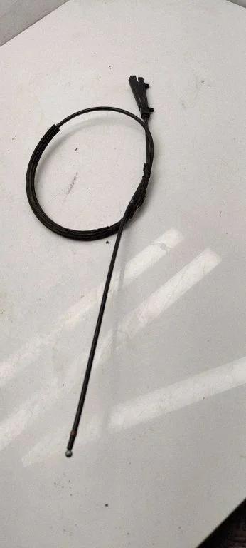 Engine bonnet/hood lock release cable 3c1823535