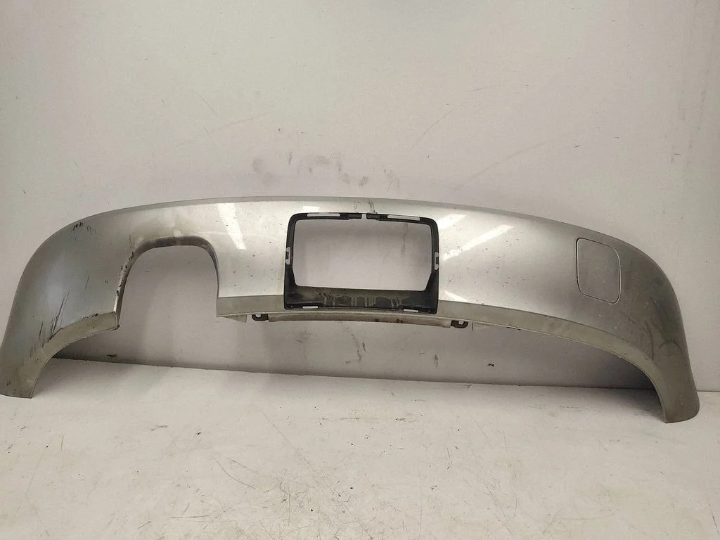 Front bumper lip 8P4807521A