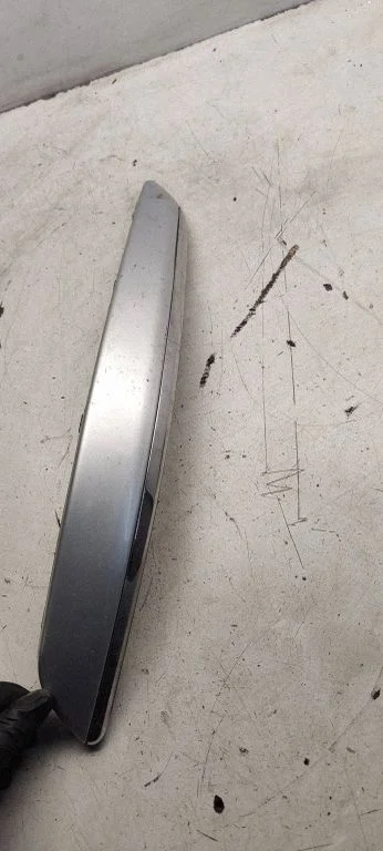 Front bumper splitter molding 1t0807655