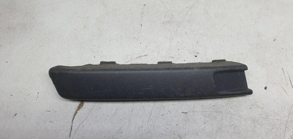 Front bumper splitter molding 3C0807646