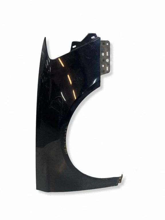 Fender – front right