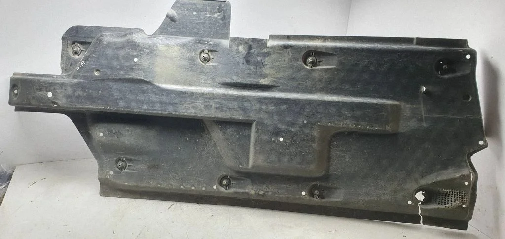 Motora dibena aizsargs 6Q0825202N