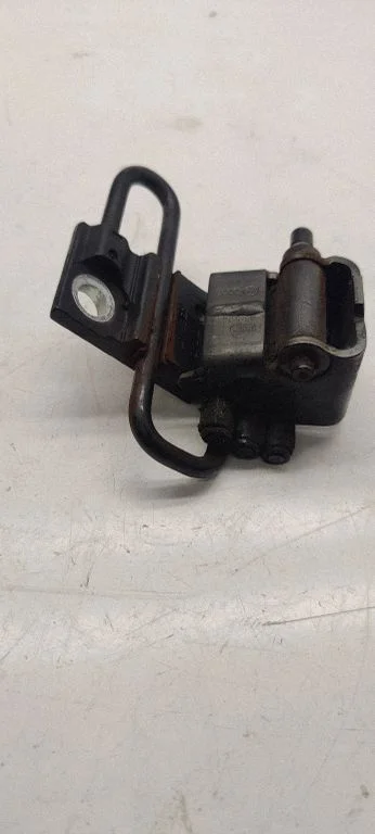 Front door lower hinge 8e0831411r