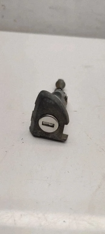 Front door lock (next to the handle) – Volkswagen Passat CC (2008-2016)