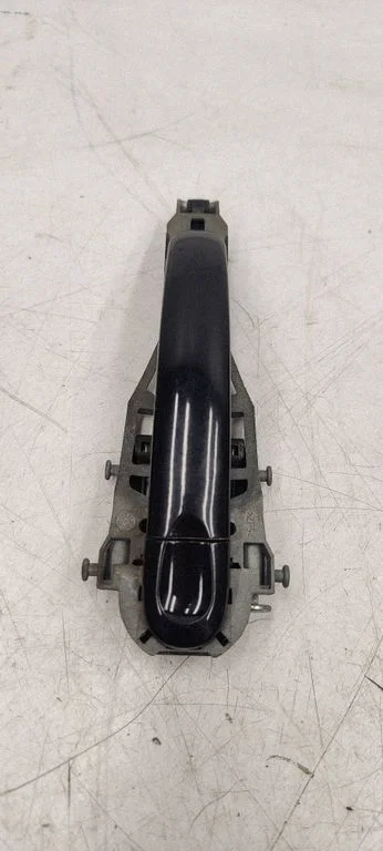 Front door exterior handle 1K0837885A
